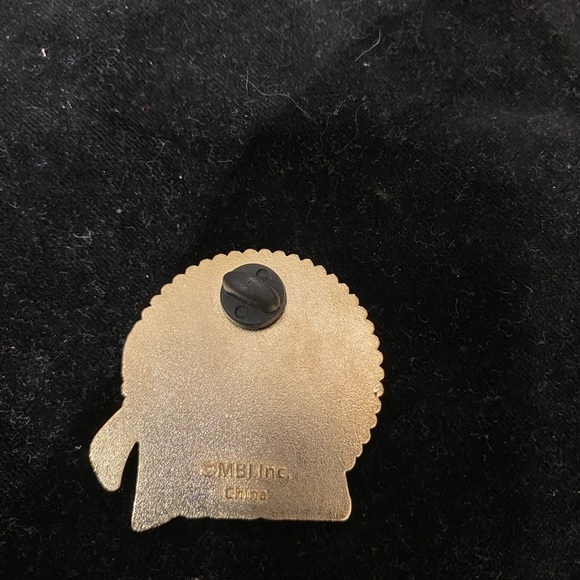 MBI Cancer Awareness Pin (EF) - Picture 4 of 5